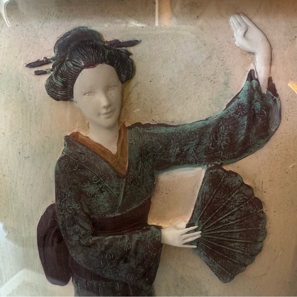 Beautiful Shadow Box Art, Oriental 3D Geisha Wearing Silk Kimono Framed Vintage - Picture 2 of 13